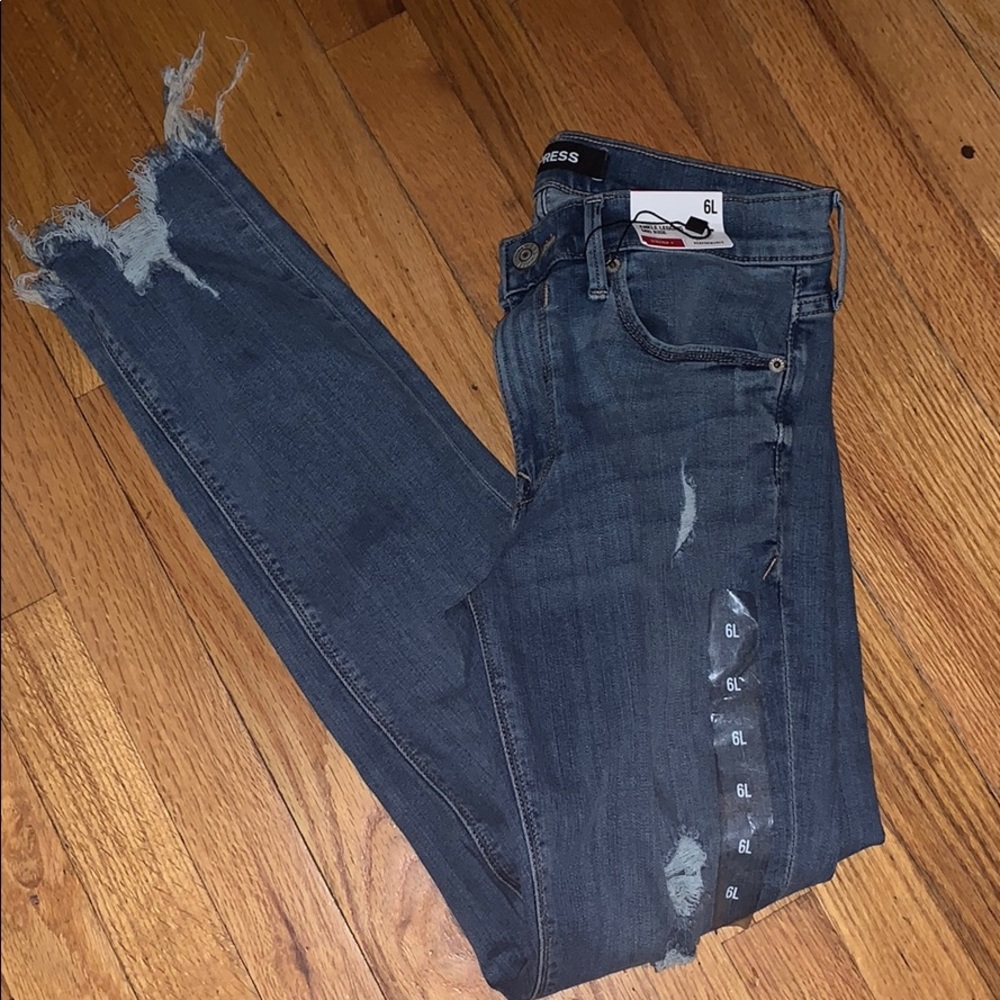 Ripped jeans
